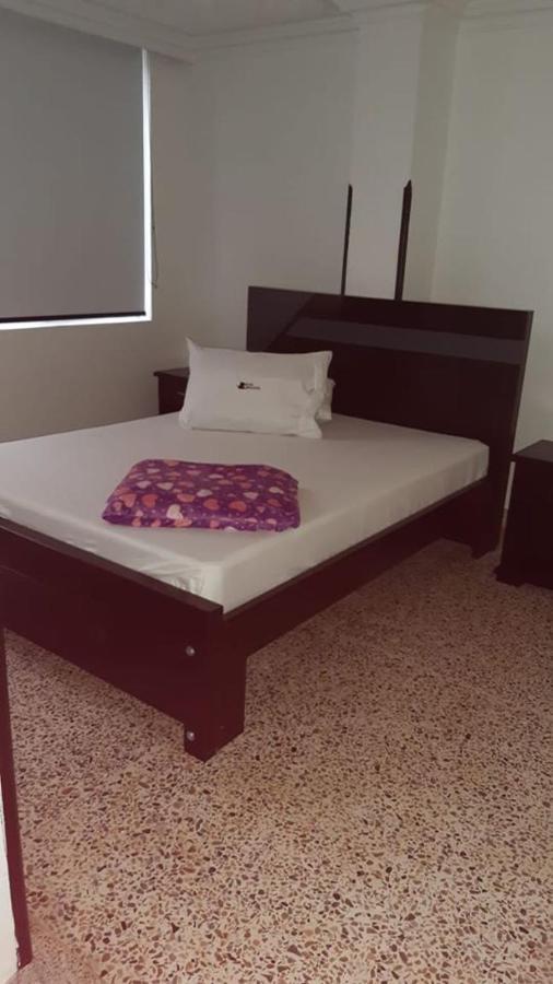 בוקארמנגה Hotel Embajador מראה חיצוני תמונה